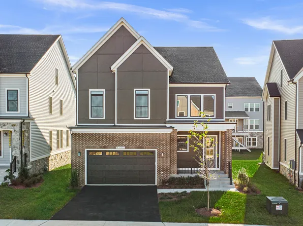 41910 Night Nurse Cir, Ashburn, VA 20148