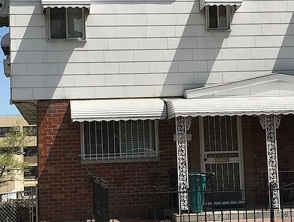 2nd image of 2532 Tiemann Ave
