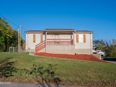 902 Medaris St, Clinton, TN, 37716