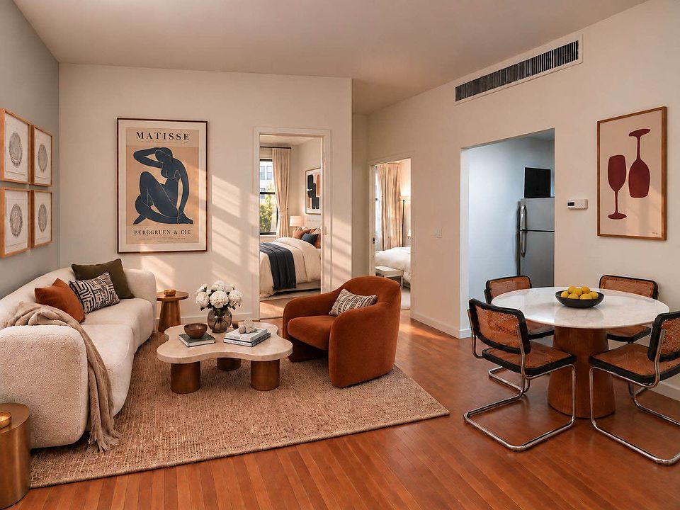 2 bed · 1 bath in Greenwich Village, Manhattan