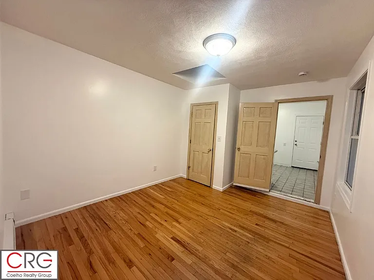 8 Pearl St #3 — Photo 9