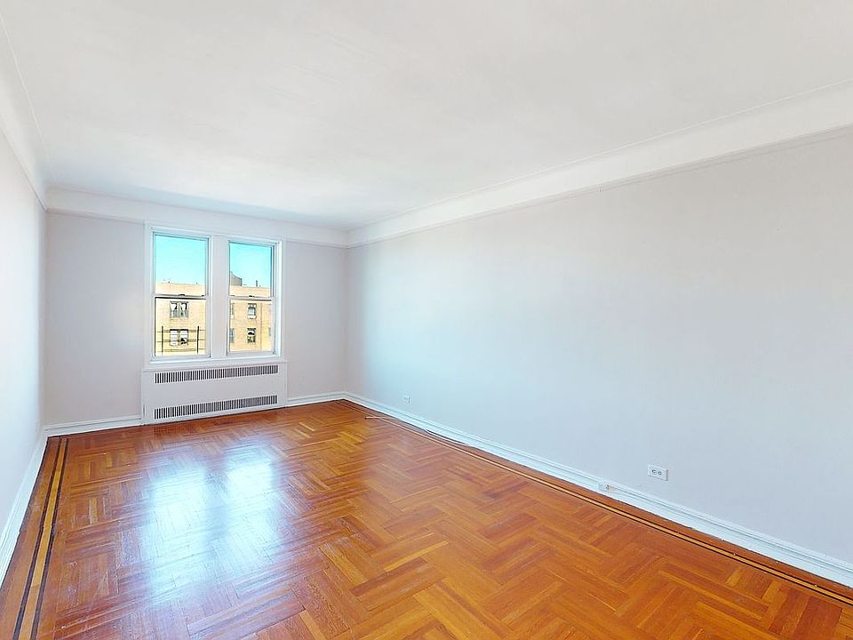 1st image of 3626 Kings Hwy APT 6H