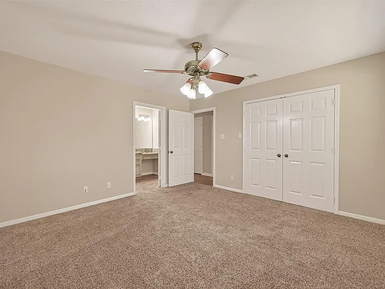 1012 Lilley Rd — Photo 17