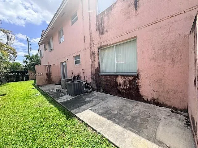 8019 Lake Dr #103 — Photo 17