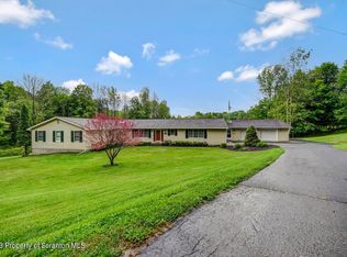194 N Smith Rd, Waymart, PA 18472