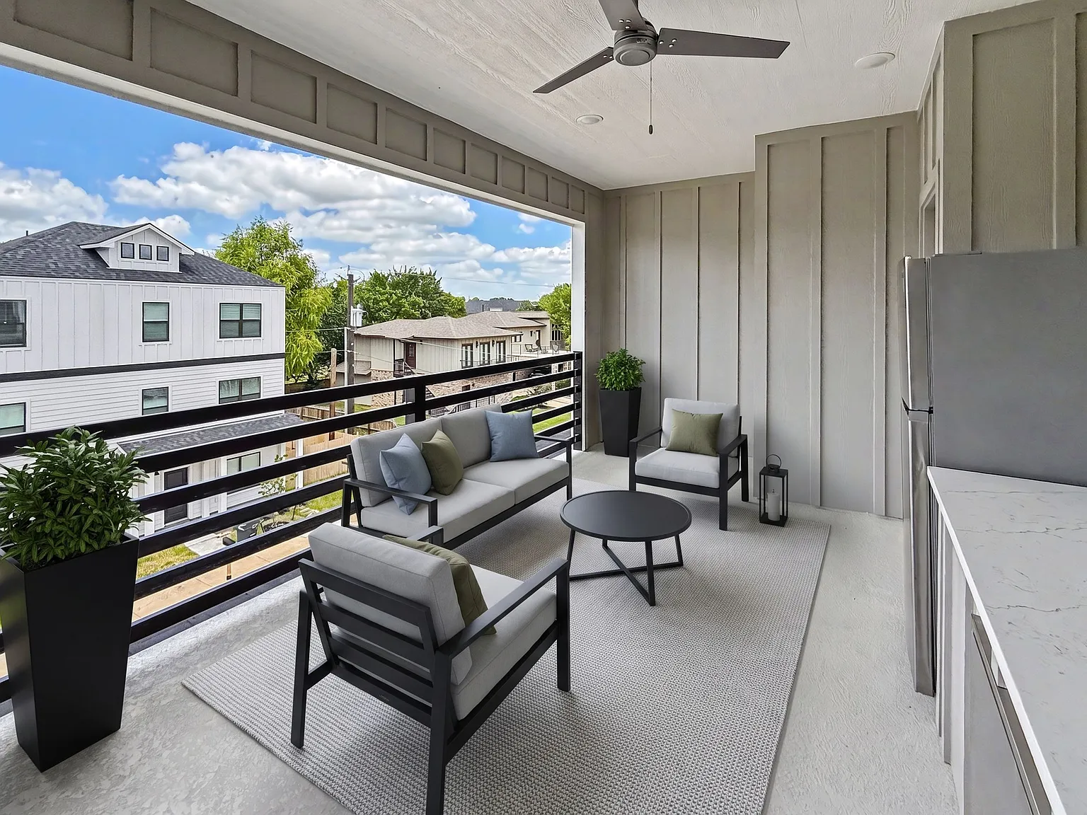 7 bed, 7.5 bath, 3143 sqft, $8,100 — Photo 4