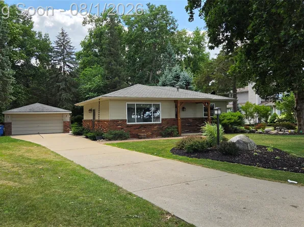4357 Skusa Dr, Brighton, MI 48116