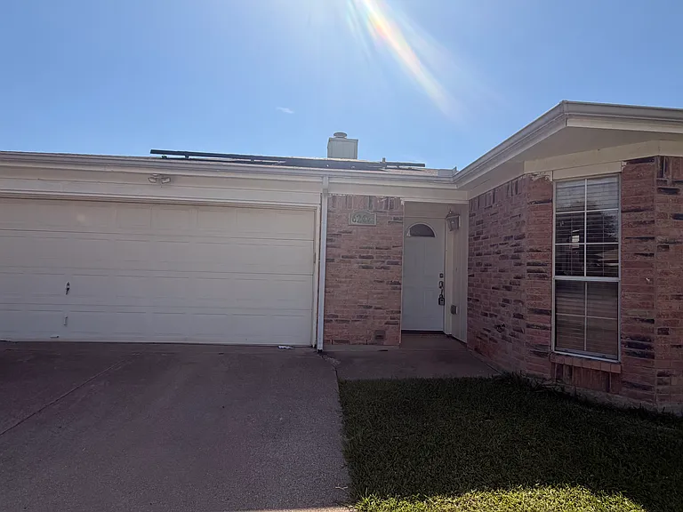 6206 Tidewater Dr — Photo 1
