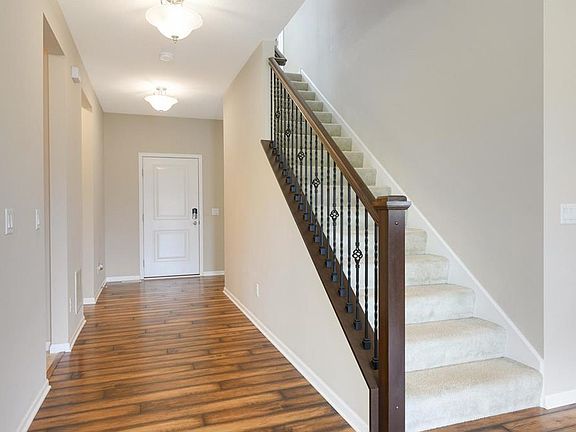 4th image of 15973 Elmwood Way