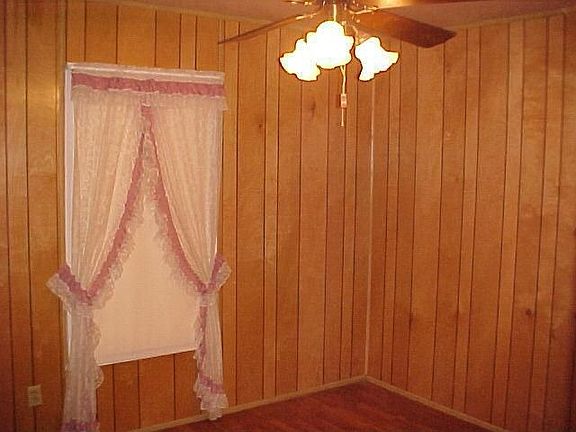 5th image of 644 Pecan Ct