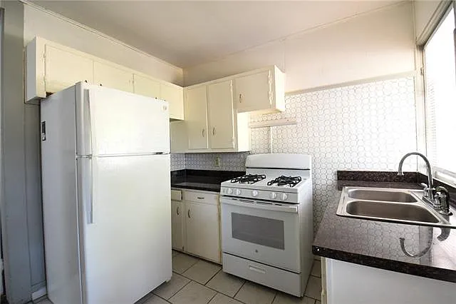 1800 Dante St — Photo 5