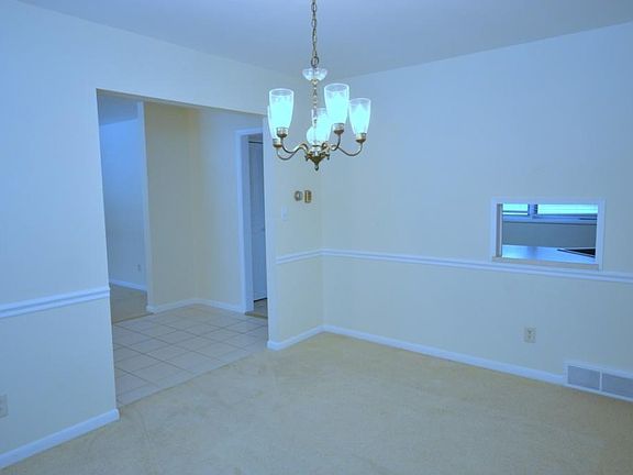 4th image of 52836 Swanson Dr