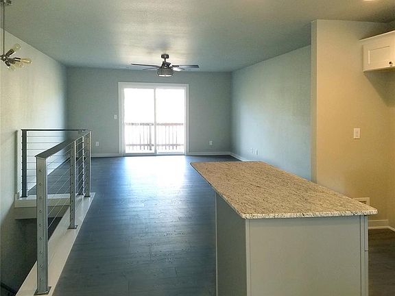 4th image of 34 Nantucket Dr