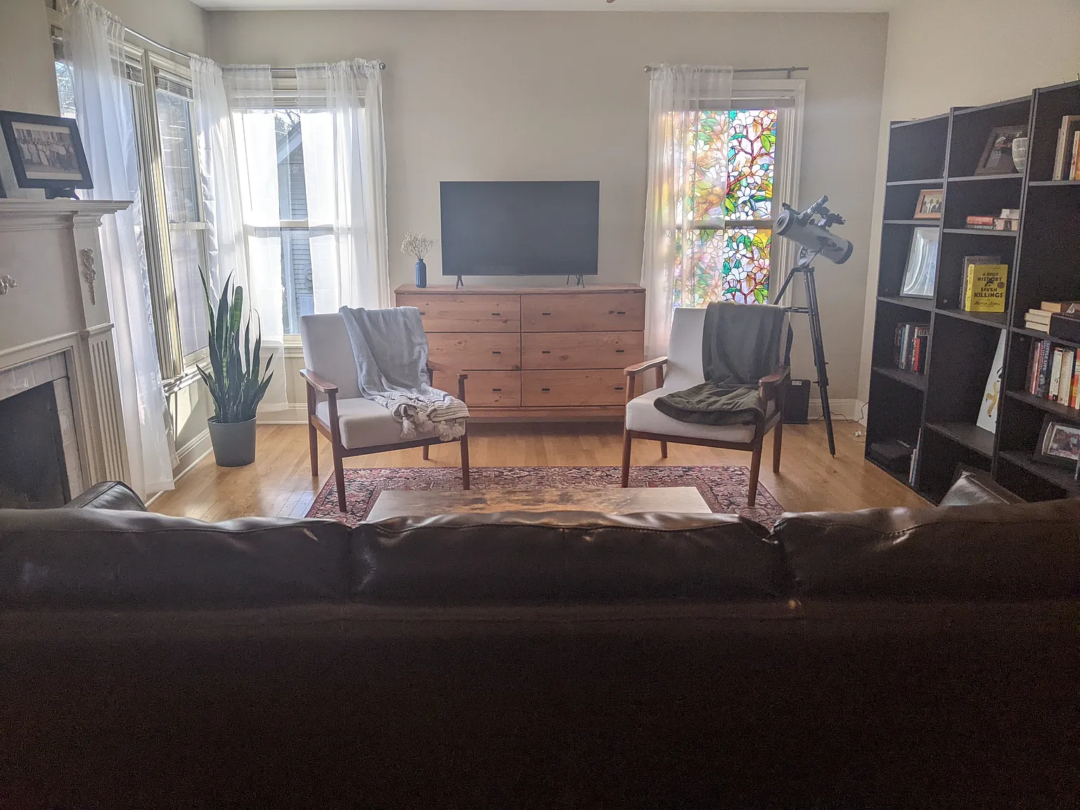 3 bed, 1339 sqft, $3,300 — Photo 2