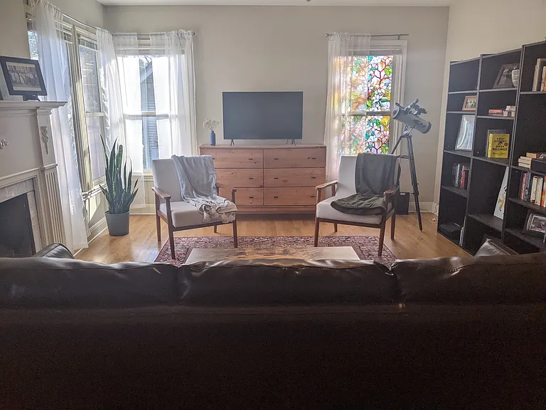 3404 Hollywood Ave — Photo 2