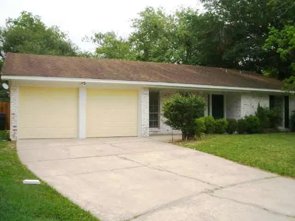 9302 Highmeadow Dr, Houston, TX 77063