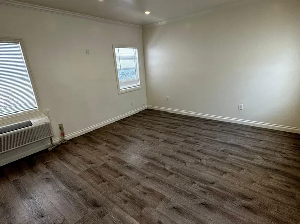 5735 1/4 Carlton Way, Los Angeles, CA 90028