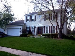 1351 Loch Lomond Dr, Crystal Lake, IL 60014