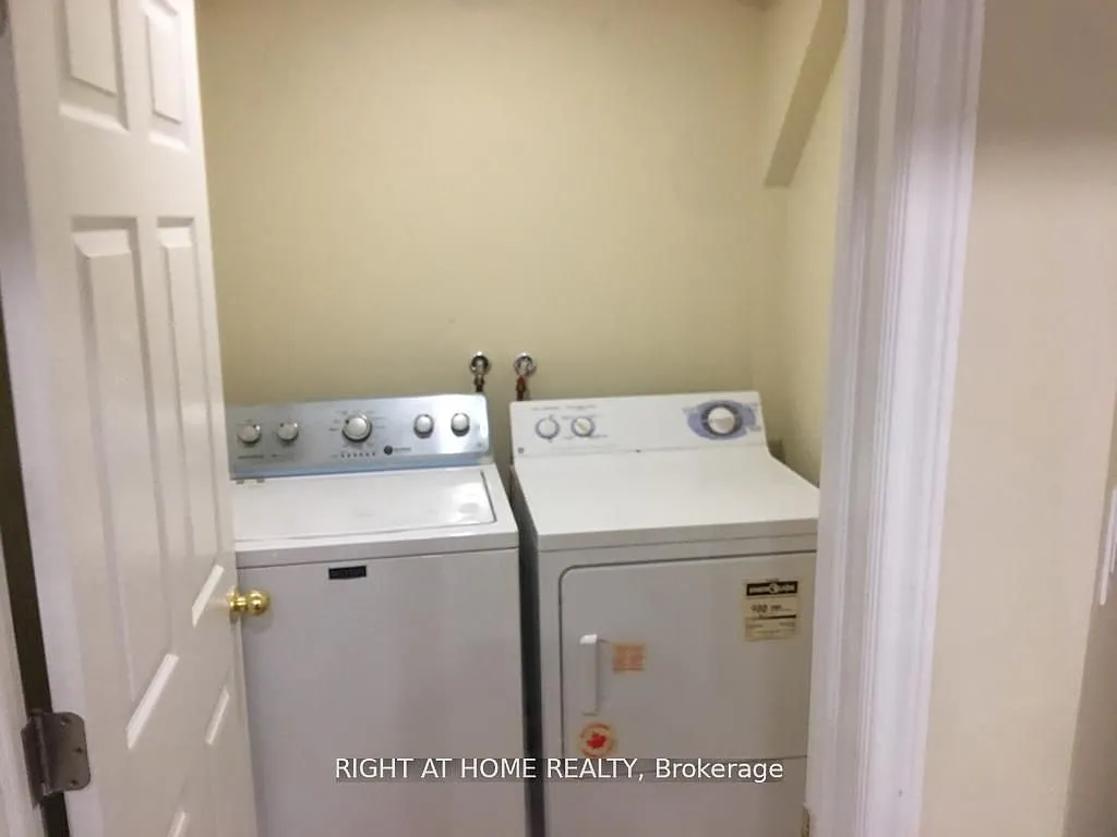 3 bed, $1,700 — Photo 2