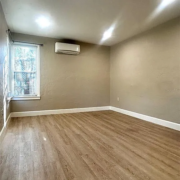 821 NW 8th Ave — Photo 4