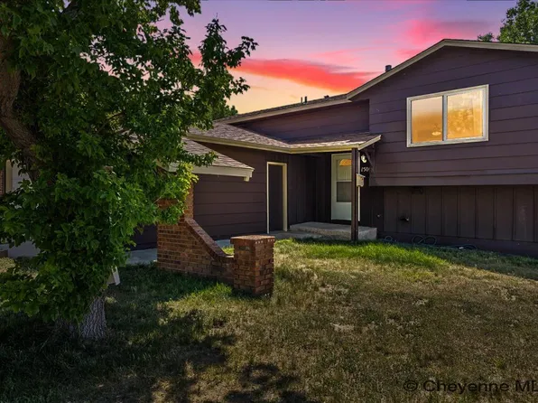 1500 Trail Way Rd, Cheyenne, WY 82007