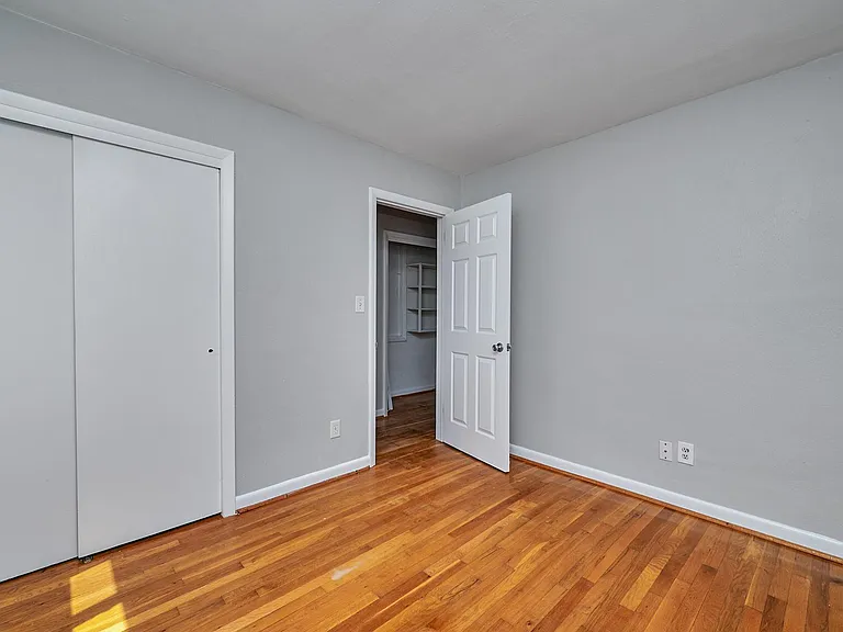 824 Morgan Trl — Photo 16