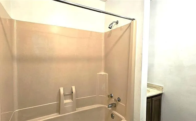 805 Arbor Hill Dr — Photo 7