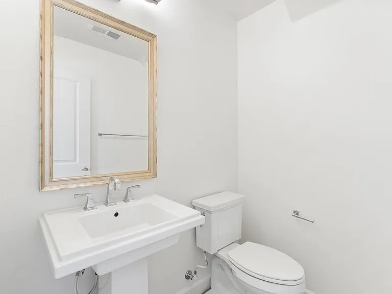 6820 Lopez Canyon Way — Photo 44