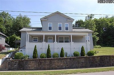 1st image of 430 E Wood St