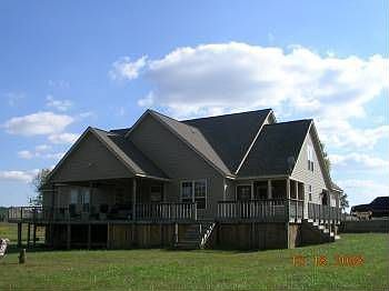 5th image of 90 Gates Ln