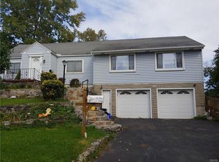 206 Old Liverpool Rd, Liverpool, NY 13088