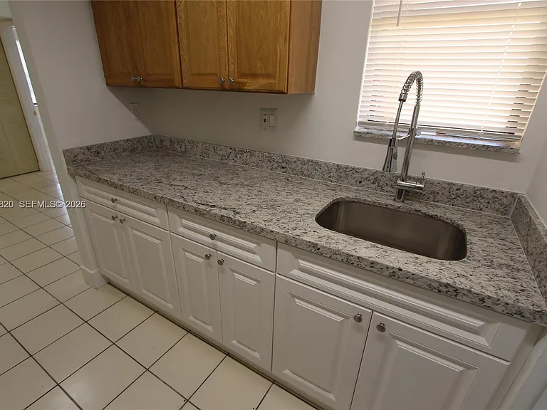 650 NW 114th Ave #202 — Photo 10