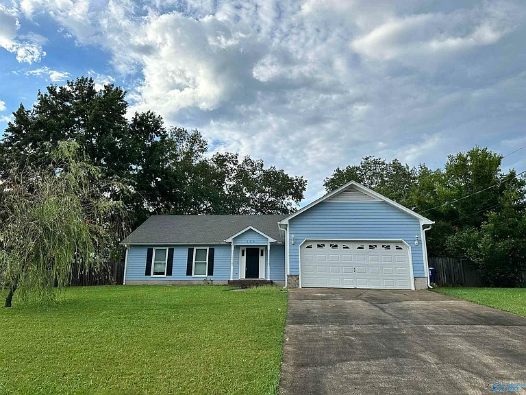 108 Brass Oak Dr — Photo 1