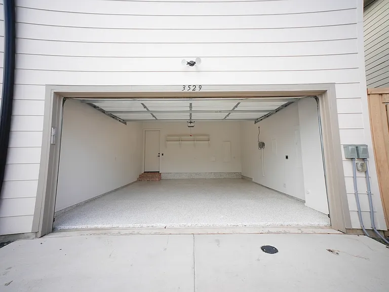 3529 Asbury St — Photo 9