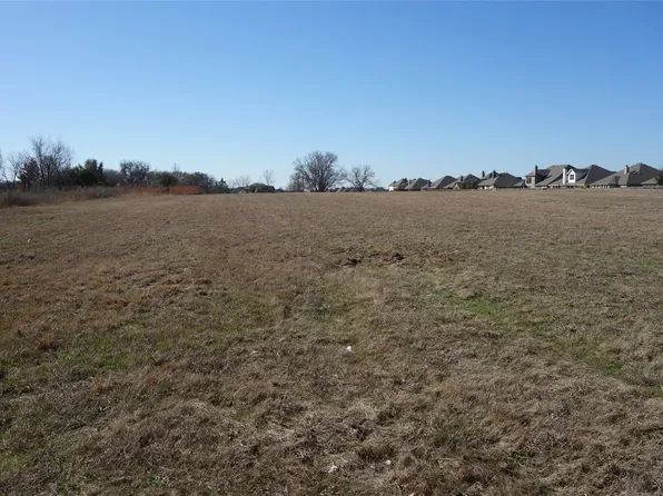 13 Moura Ct, Joshua, TX 76058