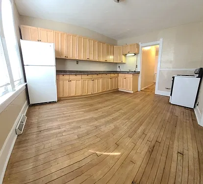 1851 N. Pulaski St. Unit D - Pet Friendly Eastside 2 Bedroom With Appliances *Watch Video Tour No... — Photo 4