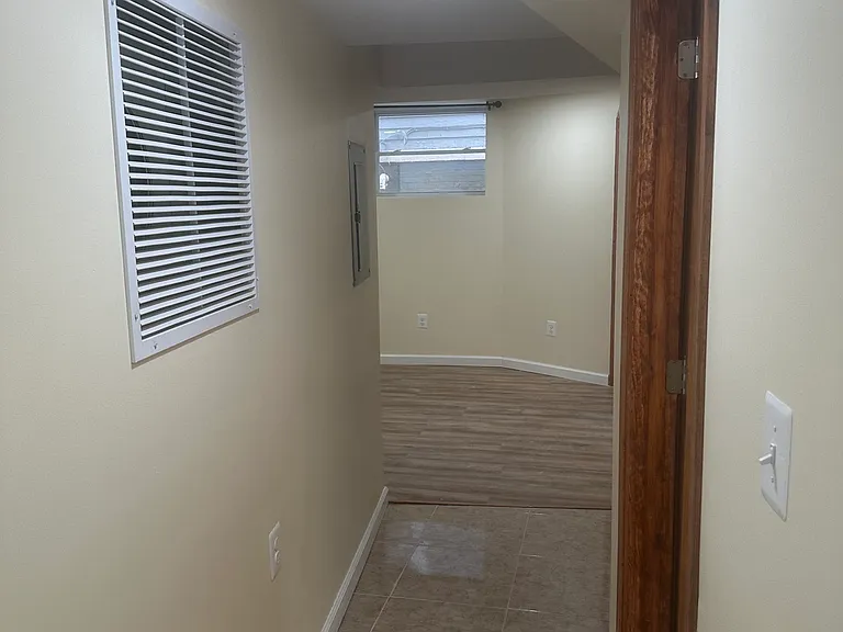 59 Sheffield Ave #B — Photo 16