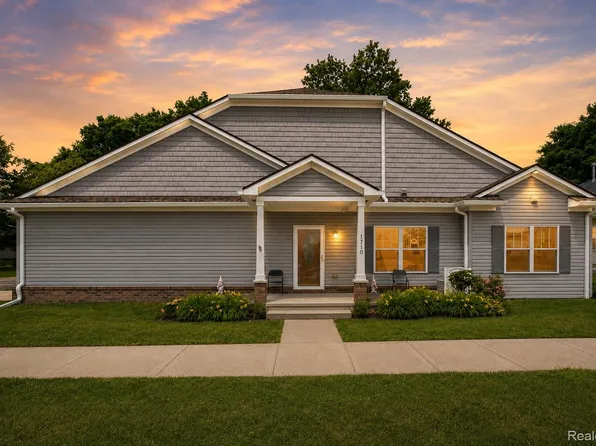 1710 Carlisle St, Howell, MI 48855