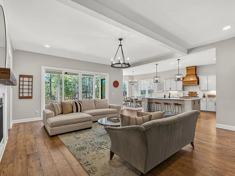 210 Lookout Rdg — Photo 8