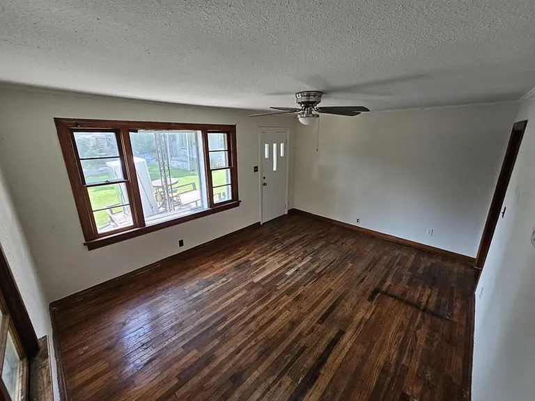 701 Hope St — Photo 5