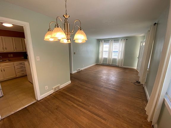 5th image of 1103 N Elam Ave