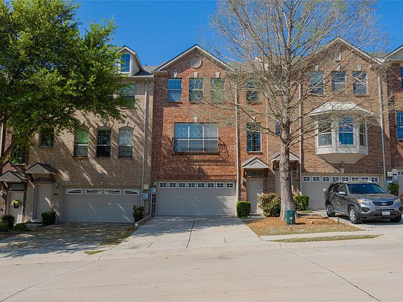 3rd image of 2576 Chambers Dr