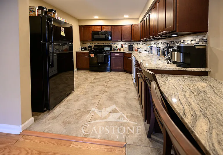 12 Colgate Dr #4 — Photo 11