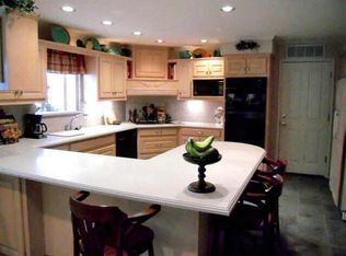 9717 Edgepine Dr, Dallas, TX 75238