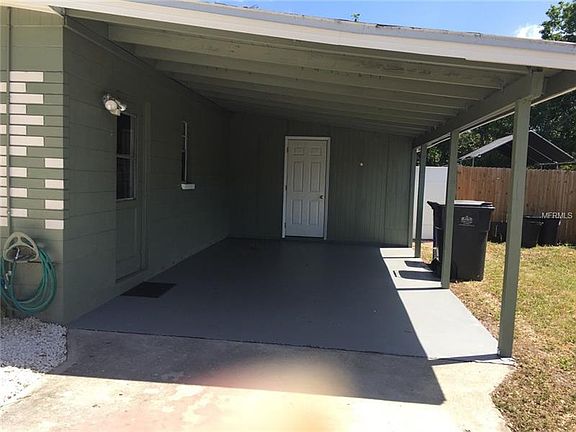 3rd image of 4715 Crest Hill Dr
