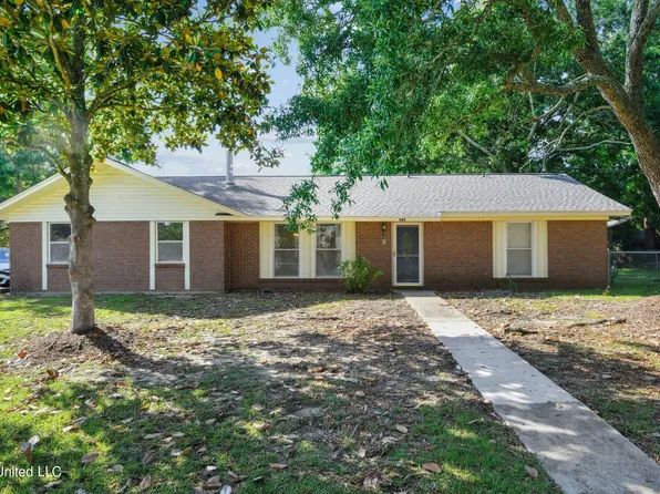 668 Michelle Dr, Biloxi, MS 39532