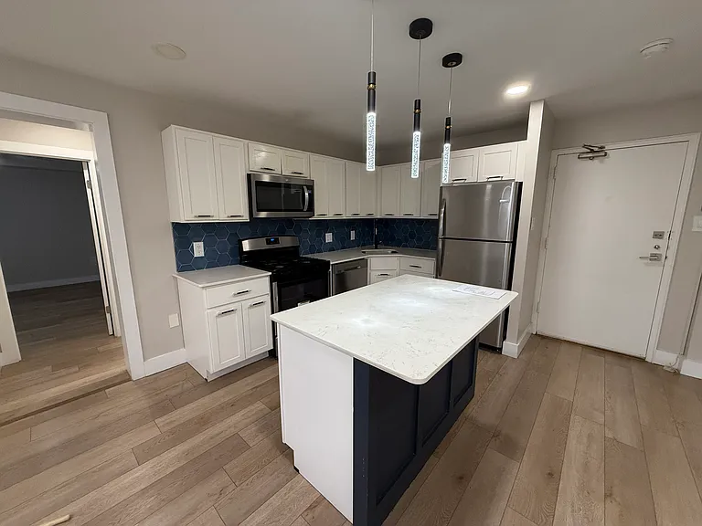 PALMETTO APARTMENTS — Photo 24