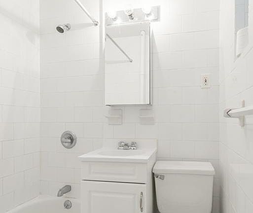 5th image of 334 E 93rd St APT 17