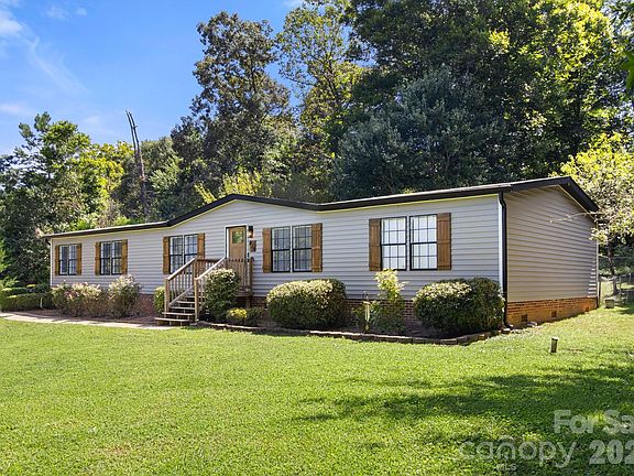 2nd image of 824 Joseph Antoon Cir