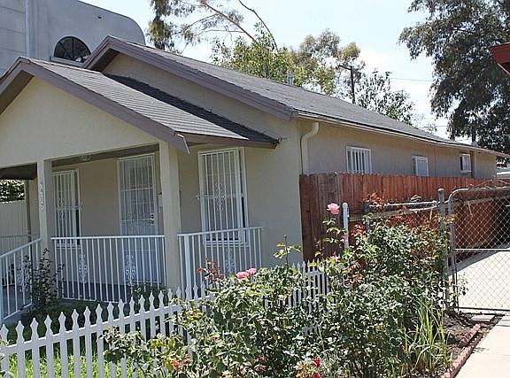 (Side ViewAdd Caption)